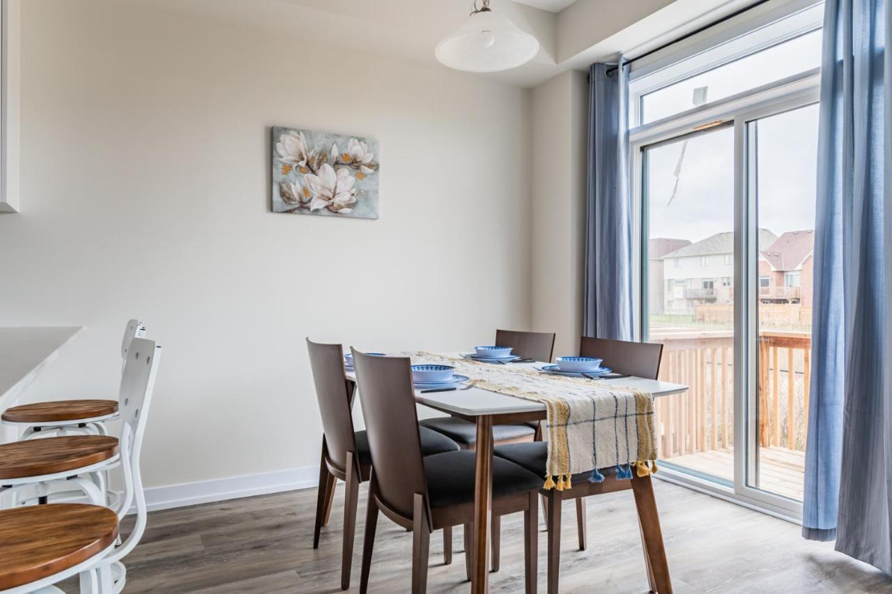 Luxury Townhouse Close To Fairview Casino In Niagara Falls Villa ภายนอก รูปภาพ
