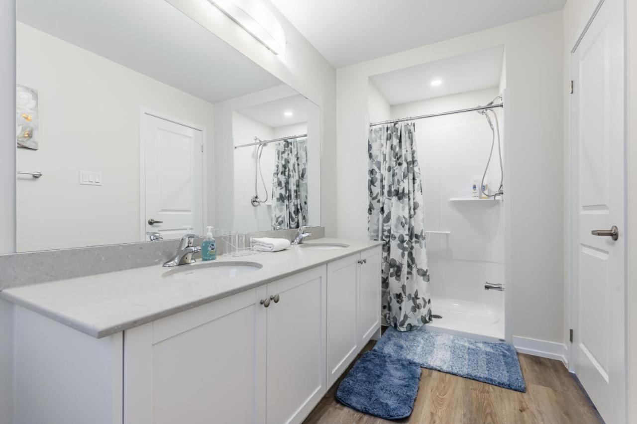 Luxury Townhouse Close To Fairview Casino In Niagara Falls Villa ภายนอก รูปภาพ