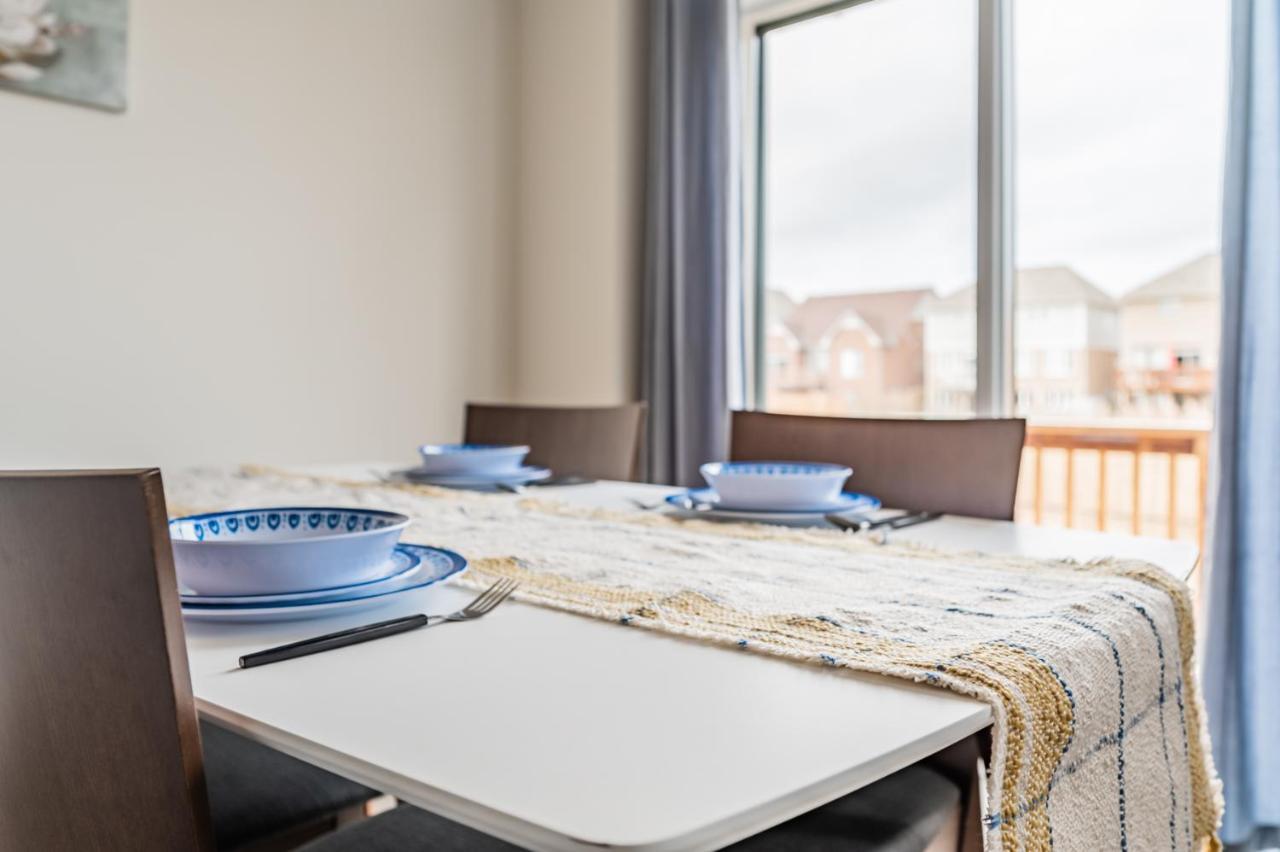 Luxury Townhouse Close To Fairview Casino In Niagara Falls Villa ภายนอก รูปภาพ