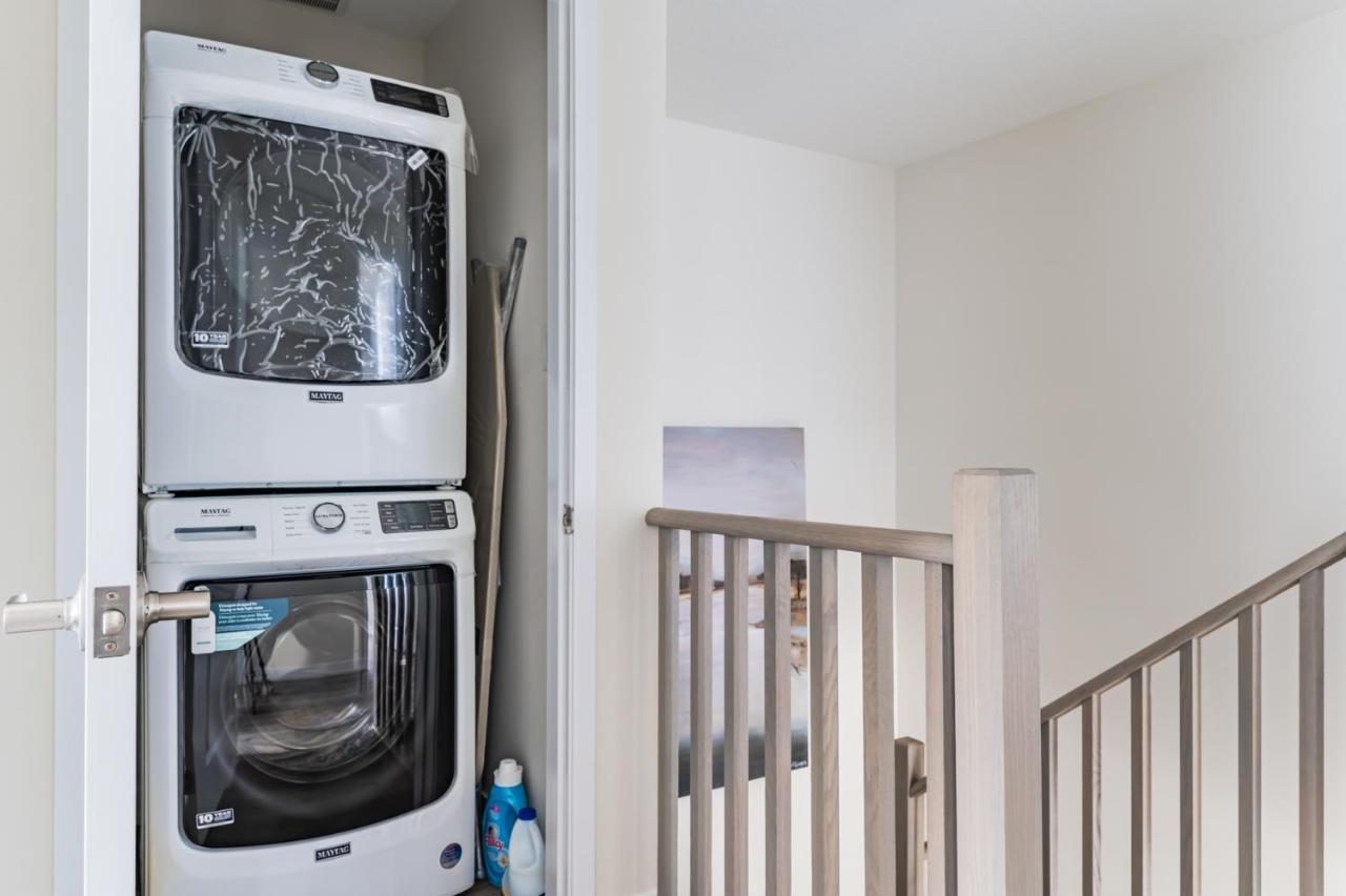 Luxury Townhouse Close To Fairview Casino In Niagara Falls Villa ภายนอก รูปภาพ