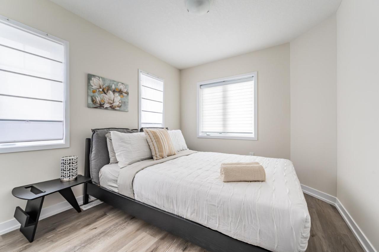 Luxury Townhouse Close To Fairview Casino In Niagara Falls Villa ภายนอก รูปภาพ